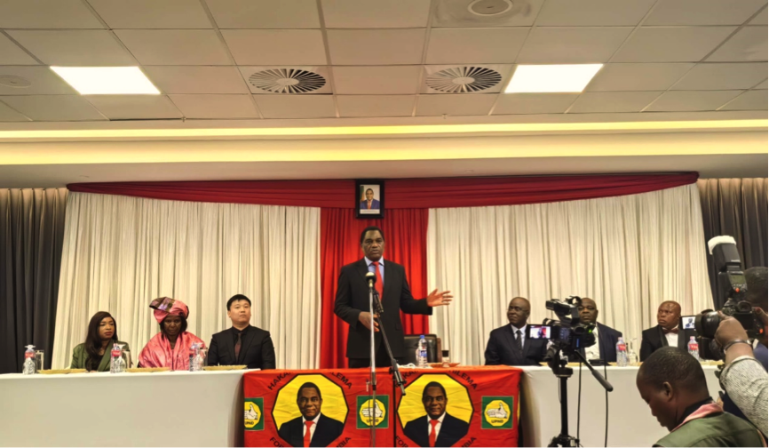 樂天使資源總裁助理王治偉受邀 出席贊比亞總統(tǒng)晚宴